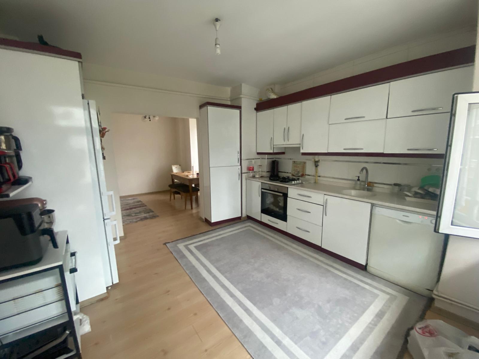 SAKARYA MAHALLESİNDE SATILIK 4+1 DAİRE